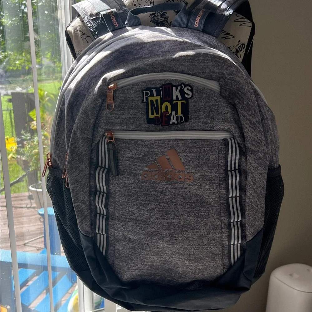Adidas backpack full size - Picture 2 of 11
